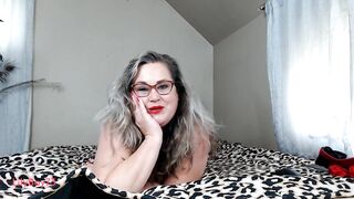 Horny Mature BBW Rubs Her Fat Pussy and Puts Her Ass in Your Face