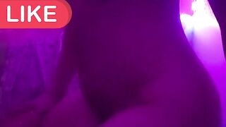 Solo female grinding and masturbate she wanna fuck