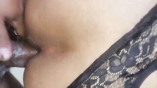 My Husband Cummed Deep in My Ass, the Cum Dripped Down My Feet