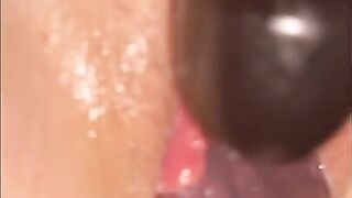 A flared knotted dragon nuts in my pussy