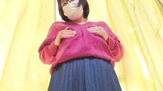 A Married Woman Feels Pleasure From Standing Masturbation