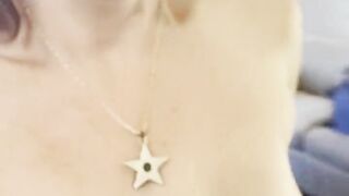 Mature MILF Orgasms From Air After Stripping off to Cool Down! Fuck Yeah, You Read That Right!