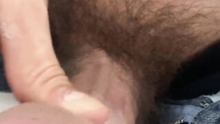 No puedo resistir correrme en la llamada con mi vecina