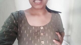 Desi Village Girl Morning Pissing Showing Her big Boobs Pussy Closeup